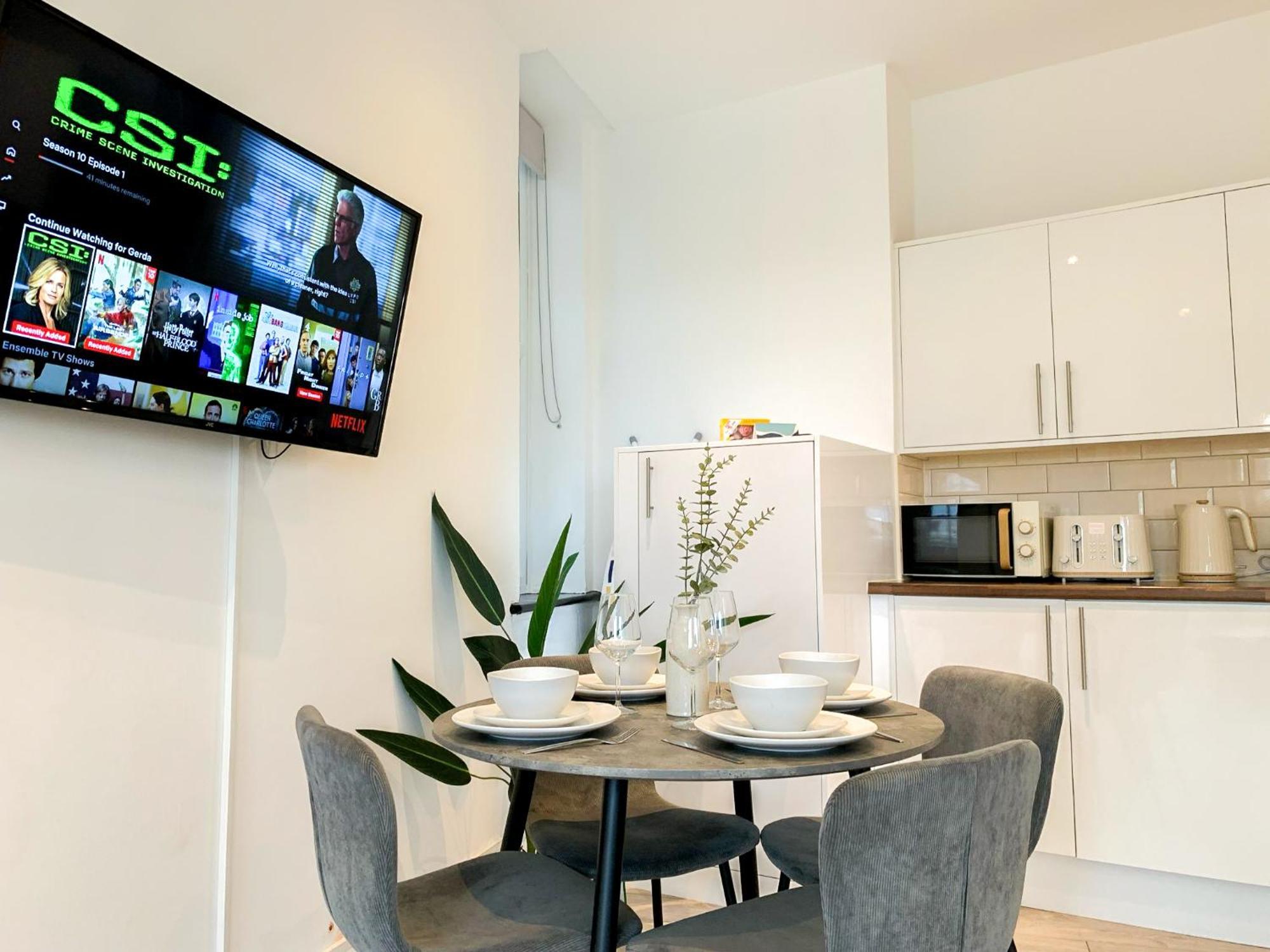 1-Bedroom Apartments In Shoreditch, Old Street, Hoxton London Bagian luar foto