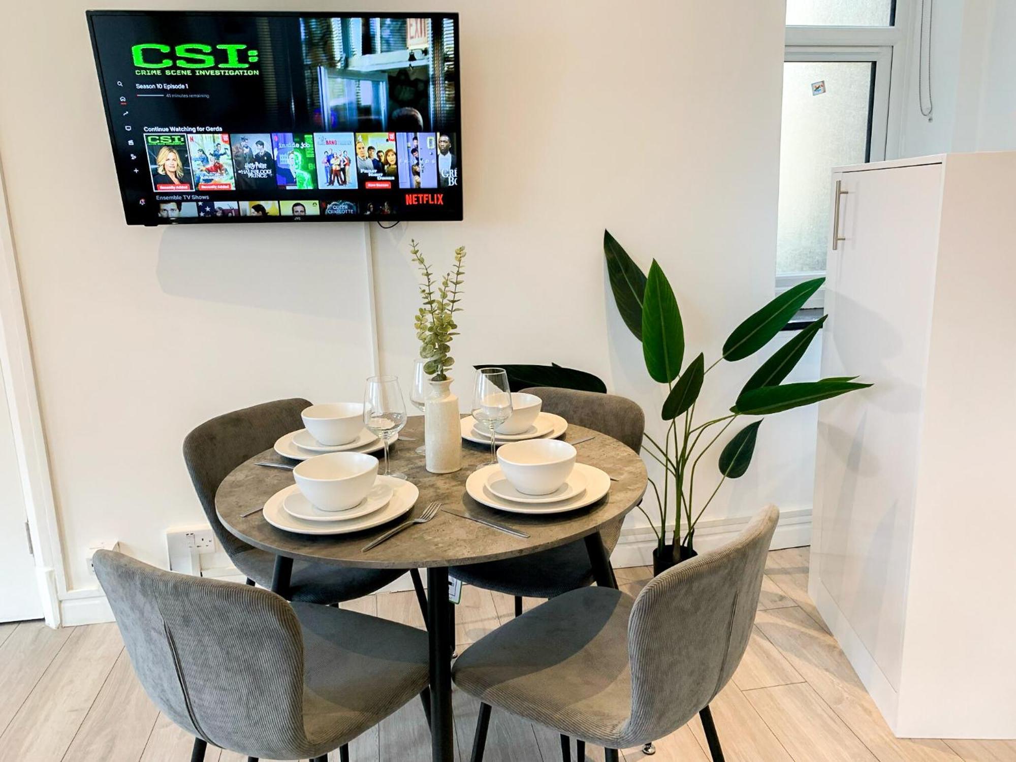 1-Bedroom Apartments In Shoreditch, Old Street, Hoxton London Bagian luar foto