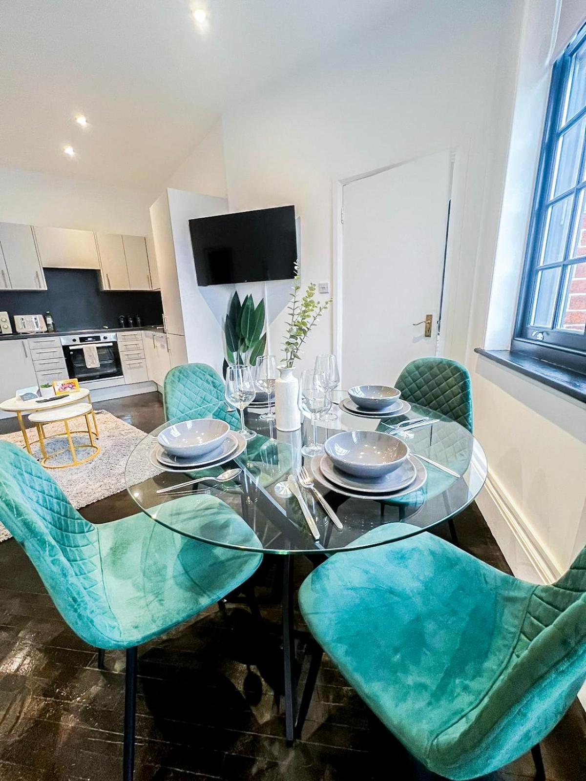 1-Bedroom Apartments In Shoreditch, Old Street, Hoxton London Bagian luar foto